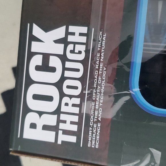 Blue Rock Crawler 1:18 Scale 4WD Rally Car 2.4GHz Radio Control RC Hobby Toy New - Picture 3 of 13